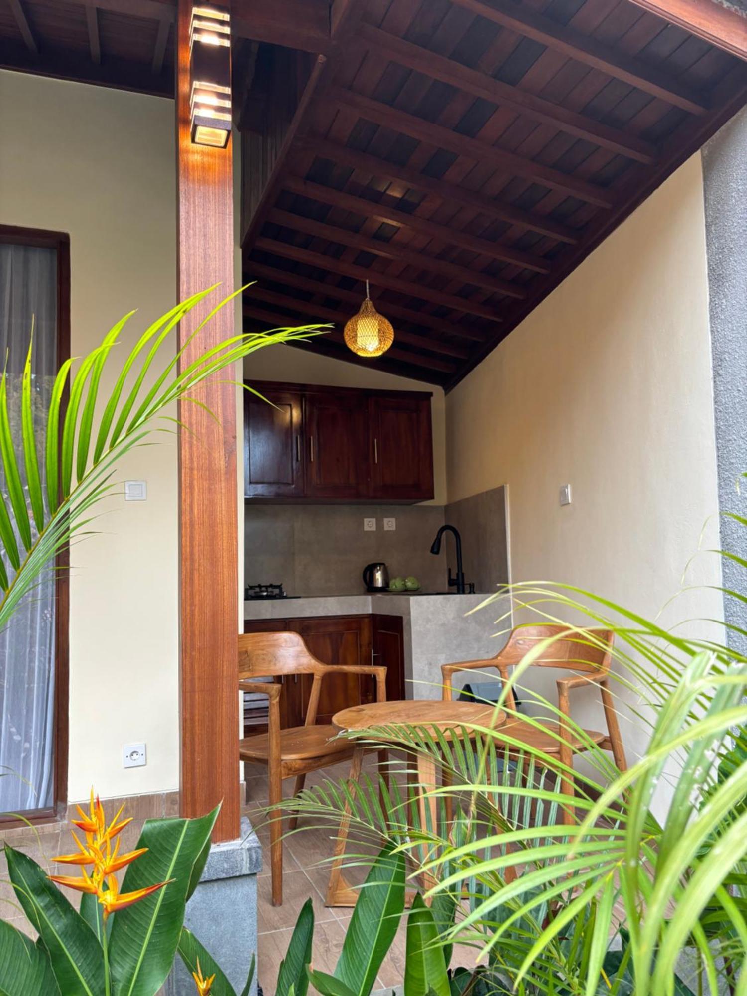 Cempaka Kembar Guest House ウブド エクステリア 写真