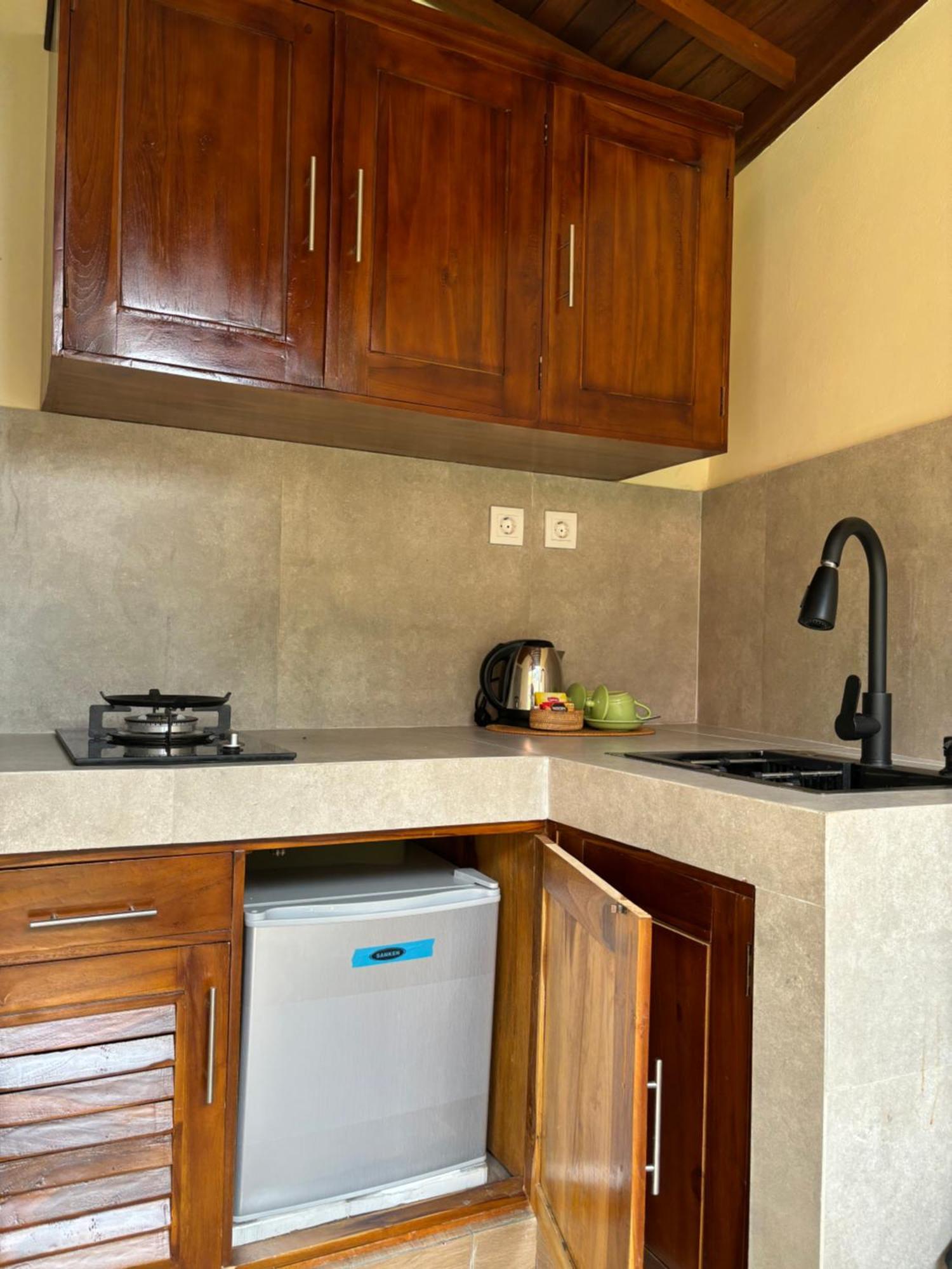 Cempaka Kembar Guest House ウブド エクステリア 写真