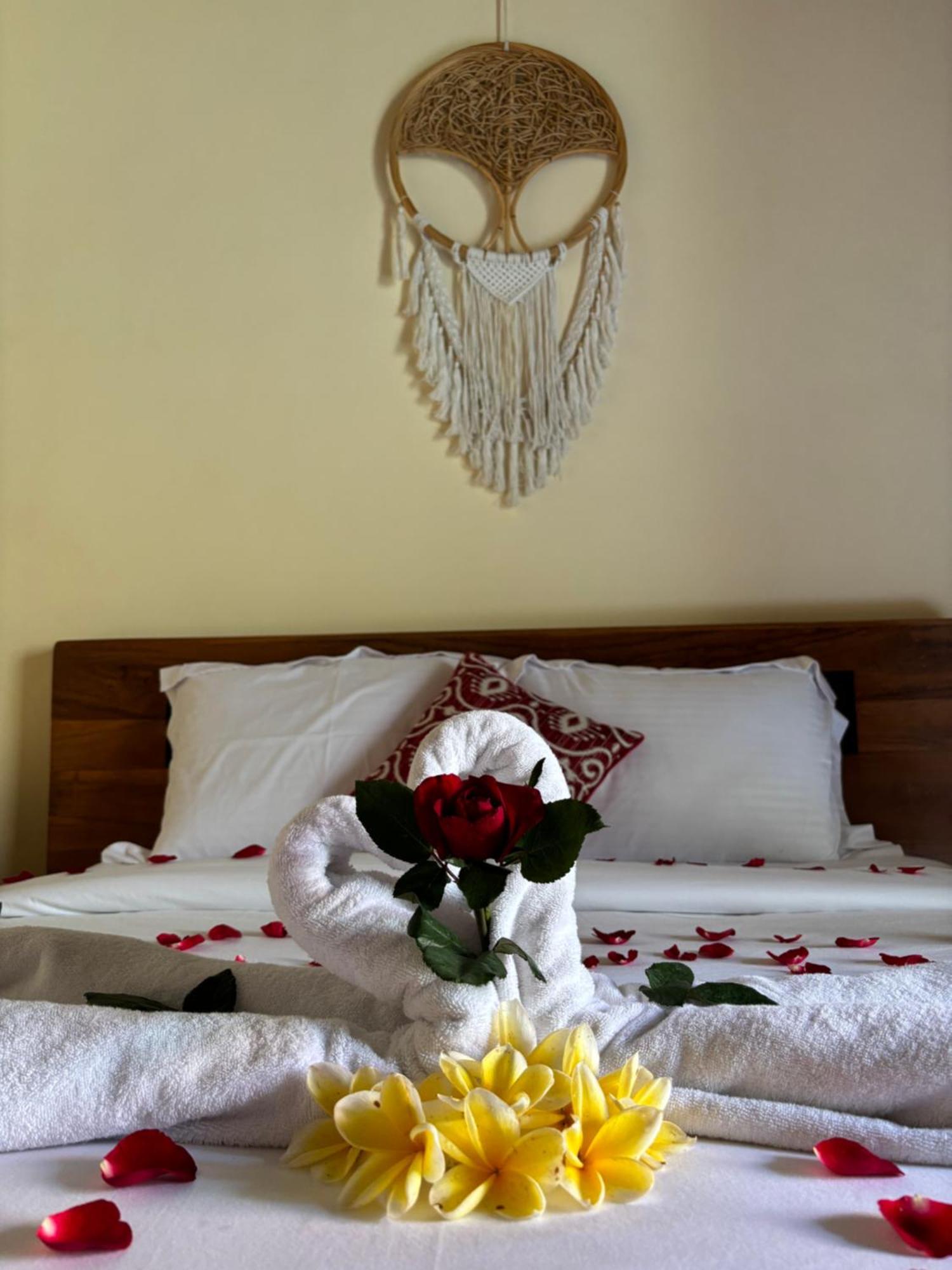 Cempaka Kembar Guest House ウブド エクステリア 写真