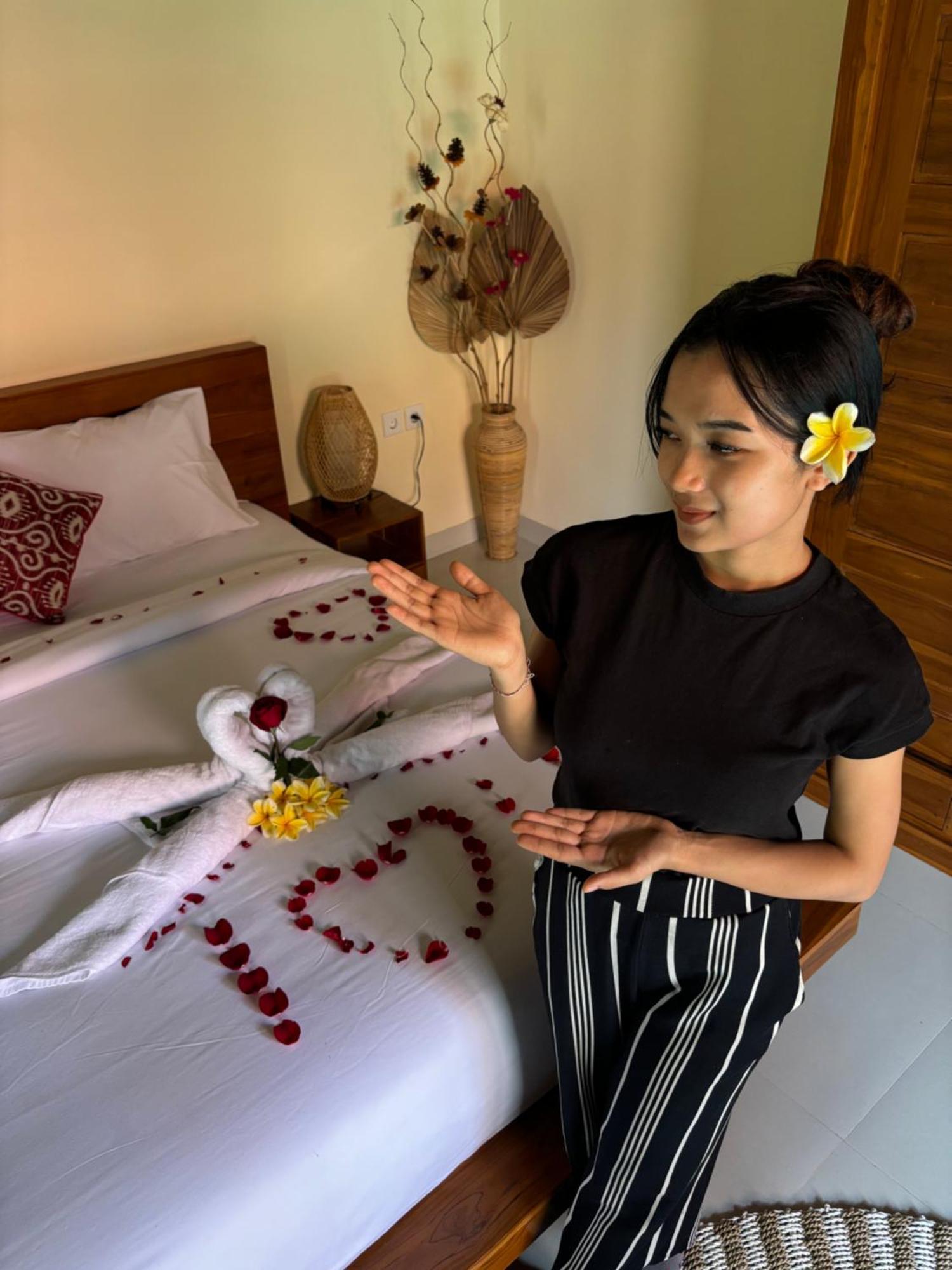 Cempaka Kembar Guest House ウブド エクステリア 写真
