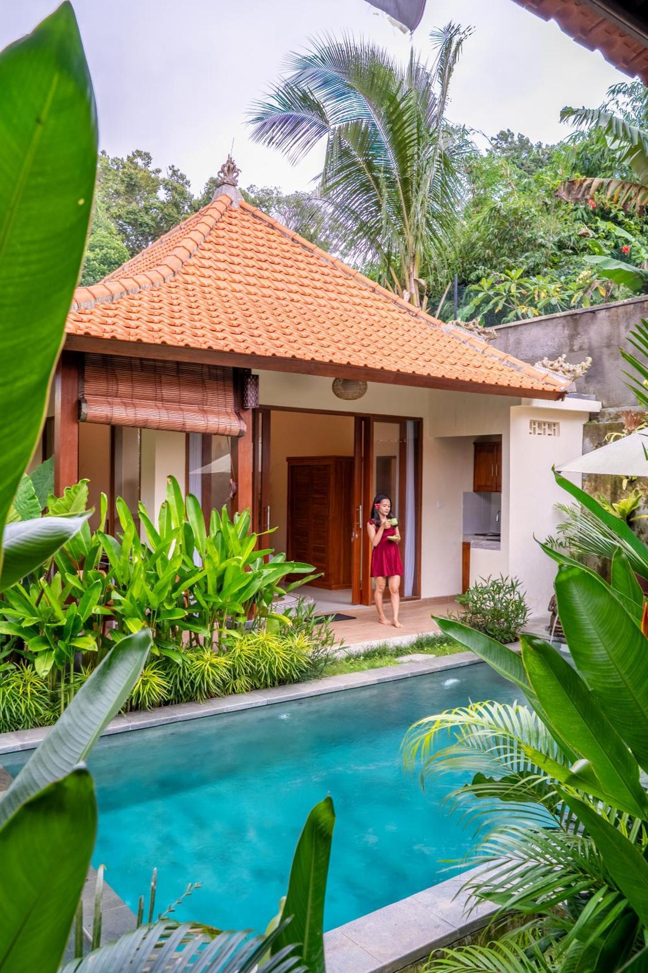 Cempaka Kembar Guest House ウブド エクステリア 写真
