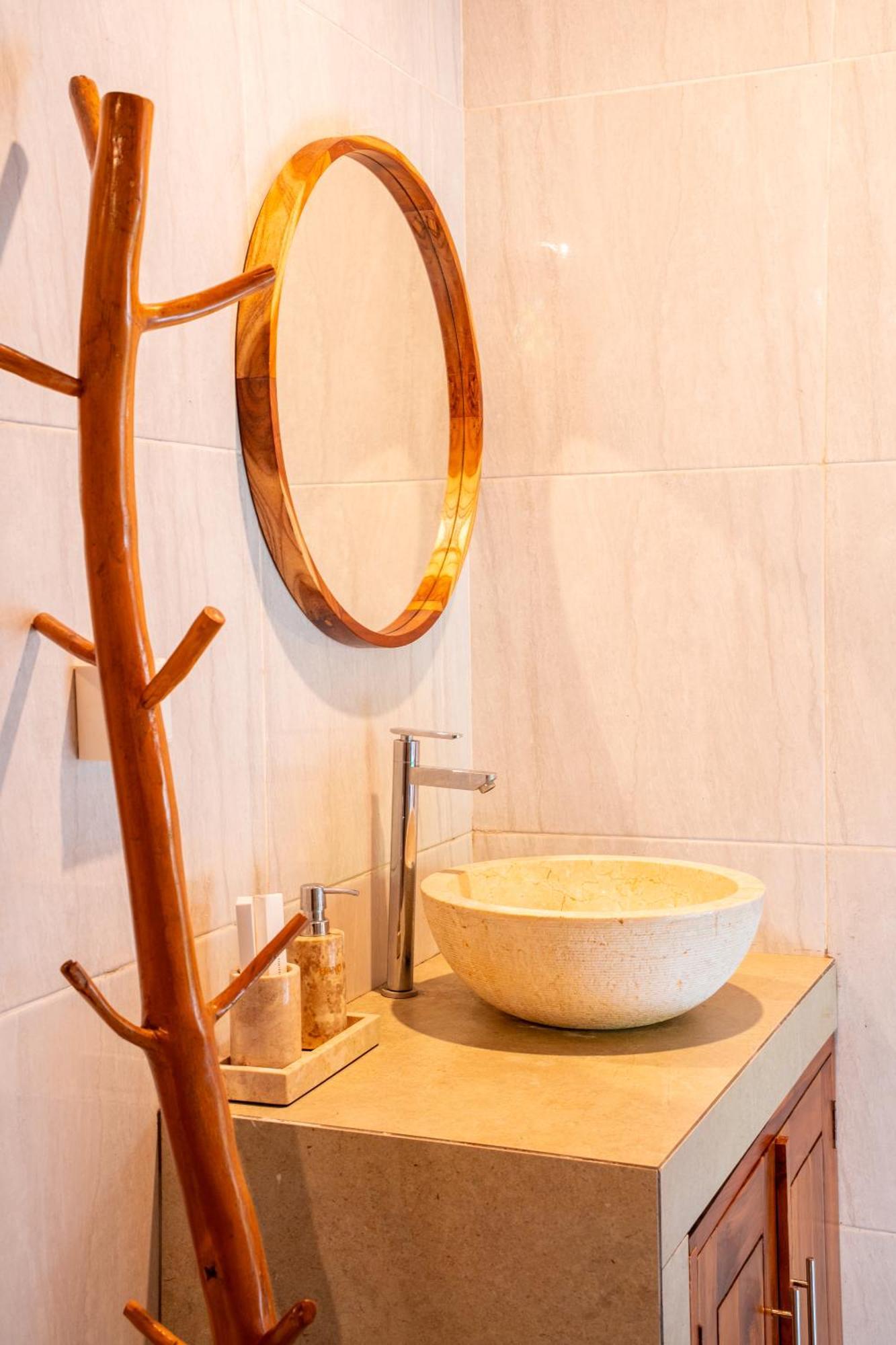 Cempaka Kembar Guest House ウブド エクステリア 写真